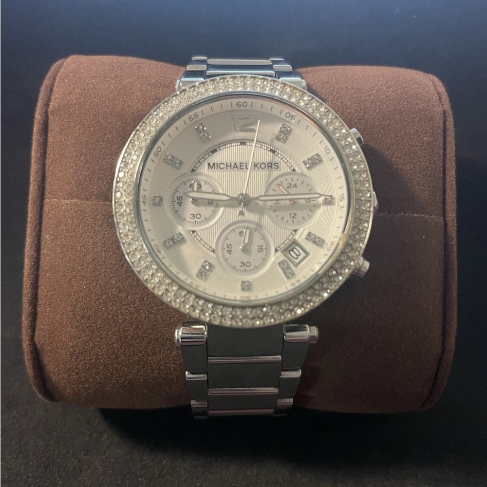 Michael Kors Parker MK5353 Wrist Watch for Women Used